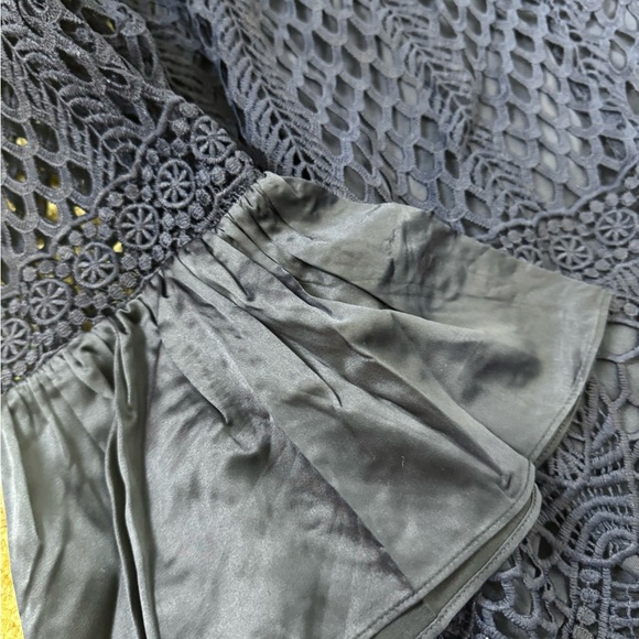 NWT Dolce Cabo Women’s Blue 3/4 Sleeve Ruffled Sleeve DesignerBlouse Size Medium - Picture 7 of 12